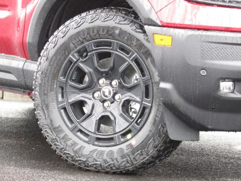 New 2025 Ford Bronco Sport Outer Banks w/ Sasquatch Outer Banks Package AWD/4WD image 6