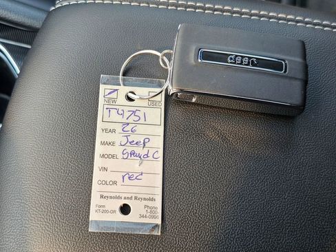 New 2025 Jeep Grand Cherokee L Altitude image 20