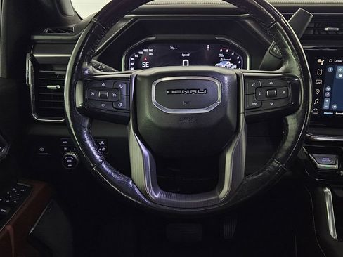 Used 2024 GMC Sierra 2500 Denali Ultimate AWD/4WD image 11