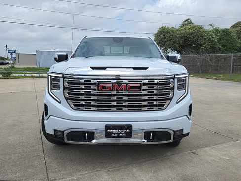 New 2026 GMC Sierra 1500 Denali w/ Technology Package AWD/4WD image 2