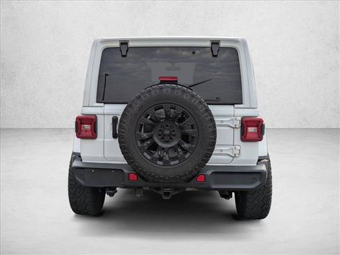 Used 2021 Jeep Wrangler Unlimited Sahara AWD/4WD image 6