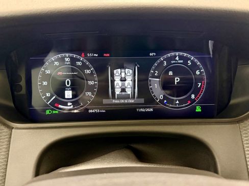 Used 2018 Land Rover Range Rover Velar R-Dynamic SE image 12