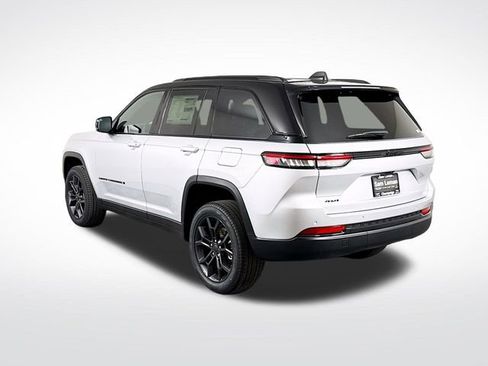 New 2025 Jeep Grand Cherokee Limited image 5