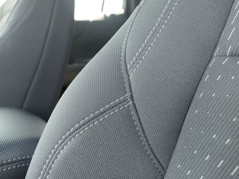 Used 2026 Chevrolet Equinox LT FWD image 11