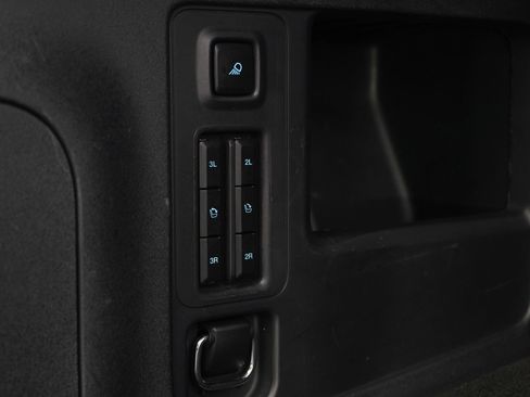 Used 2025 Ford Expedition Platinum AWD/4WD image 15