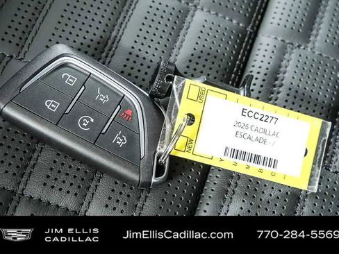 Certified 2026 Cadillac Escalade ESV Platinum Sport w/ LPO, ONYX Package AWD/4WD image 40