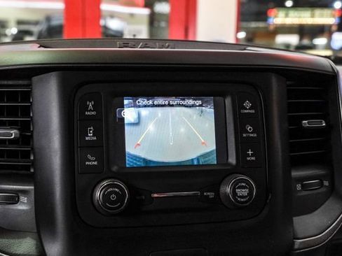 Used 2019 RAM 2500 Tradesman w/ Chrome Appearance Group image 20