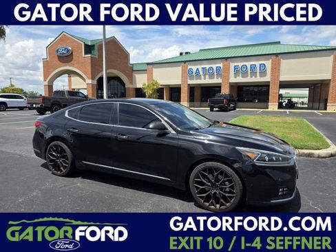 Used 2017 Kia Cadenza Limited FWD image 1