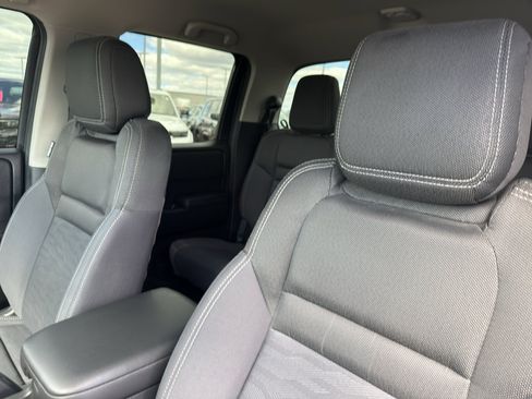 Used 2023 Nissan Frontier SV w/ Tow Package AWD/4WD image 28