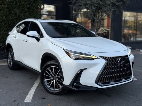 Used 2023 Lexus NX 350 AWD w/ Premium Package image 7
