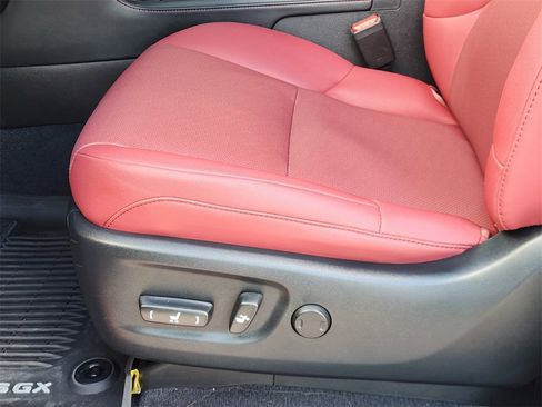 Used 2023 Lexus GX 460 Premium image 22