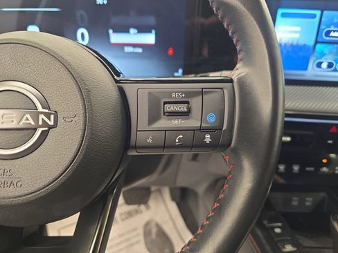 Used 2025 Nissan Kicks SR AWD/4WD image 28