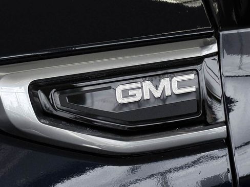 Used 2023 GMC Yukon XL Denali image 24