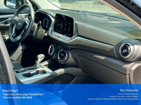 Used 2025 Chevrolet Blazer LT FWD image 22