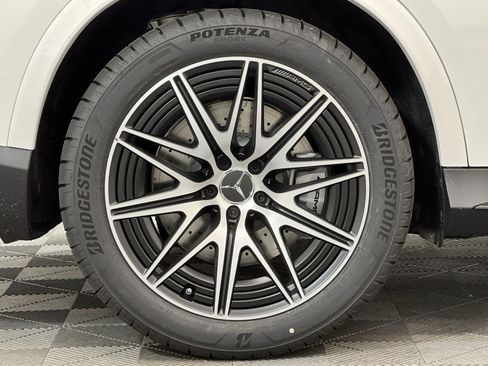 New 2025 Mercedes-Benz GLC 43 AMG 4MATIC image 10