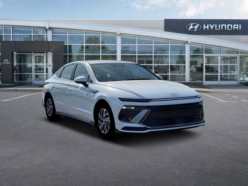 New 2026 Hyundai Sonata Blue image 11