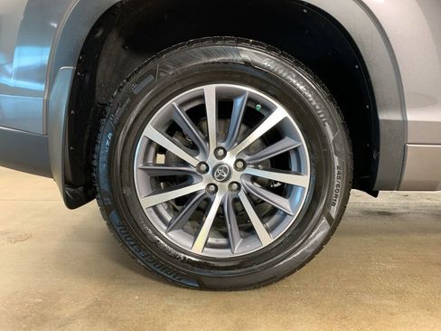 Used 2017 Toyota Highlander XLE w/ Protection Package #3 image 44