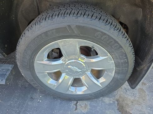 Used 2015 Chevrolet Tahoe LTZ AWD/4WD image 5