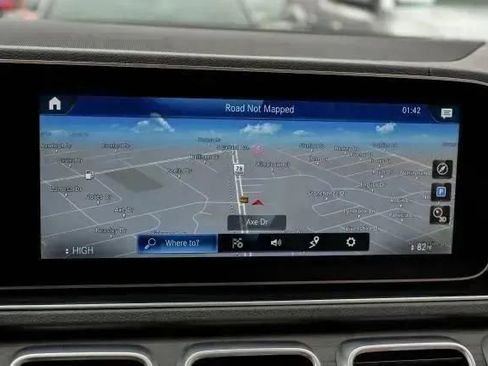 Used 2020 Mercedes-Benz GLS 450 4MATIC image 27