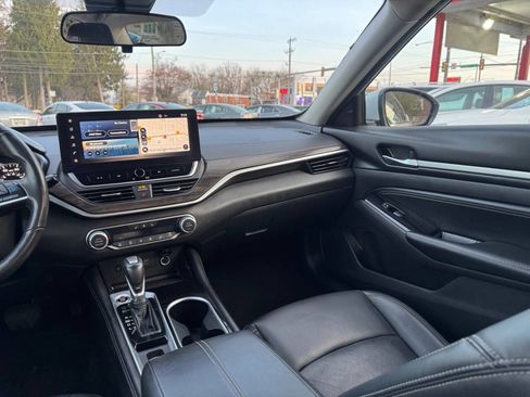 Used 2023 Nissan Altima 2.5 SL image 9