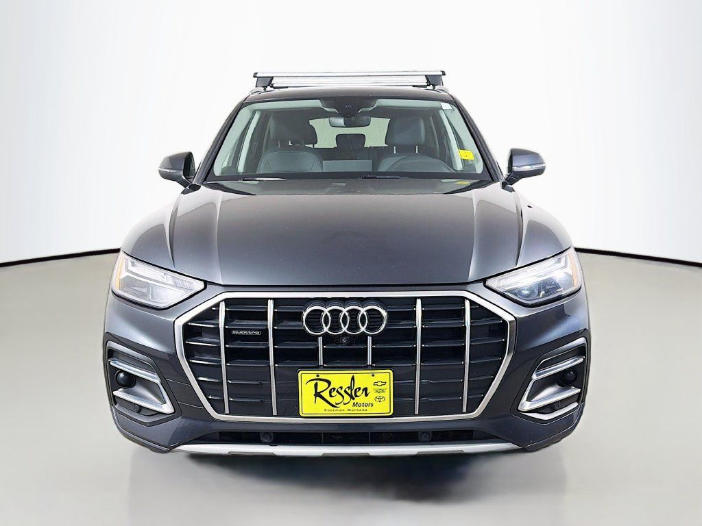 Used 2021 Audi Q5 2.0T Premium Plus w/ Premium Plus Package AWD/4WD image 2