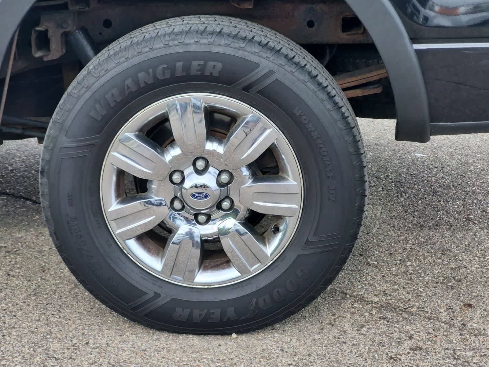Used 2012 Ford F150 XLT w/ XLT Chrome Pkg AWD/4WD image 14