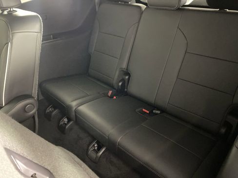 Used 2025 Buick Enclave Preferred image 26