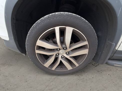 Used 2016 Honda Pilot Touring image 9