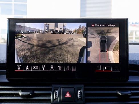 Used 2022 Audi SQ5 Premium Plus w/ Premium Plus Package image 8