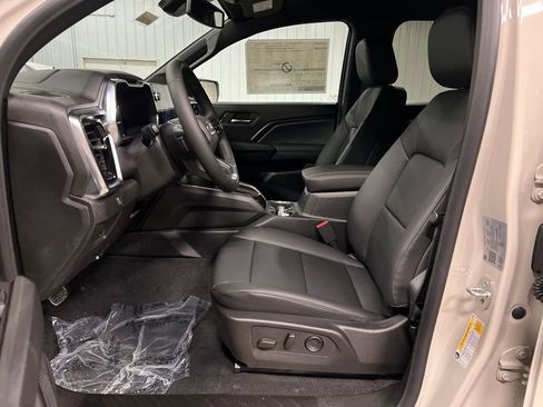 New 2026 GMC Canyon Elevation w/ Convenience Package image 24