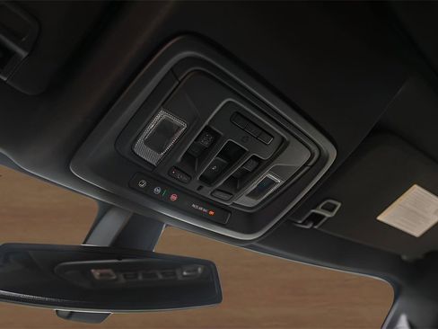 Used 2021 GMC Sierra 1500 AT4 w/ AT4 Preferred Package image 21