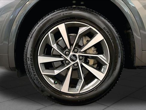 Used 2023 Audi Q5 2.0T Premium Plus w/ Premium Plus Package AWD/4WD image 11