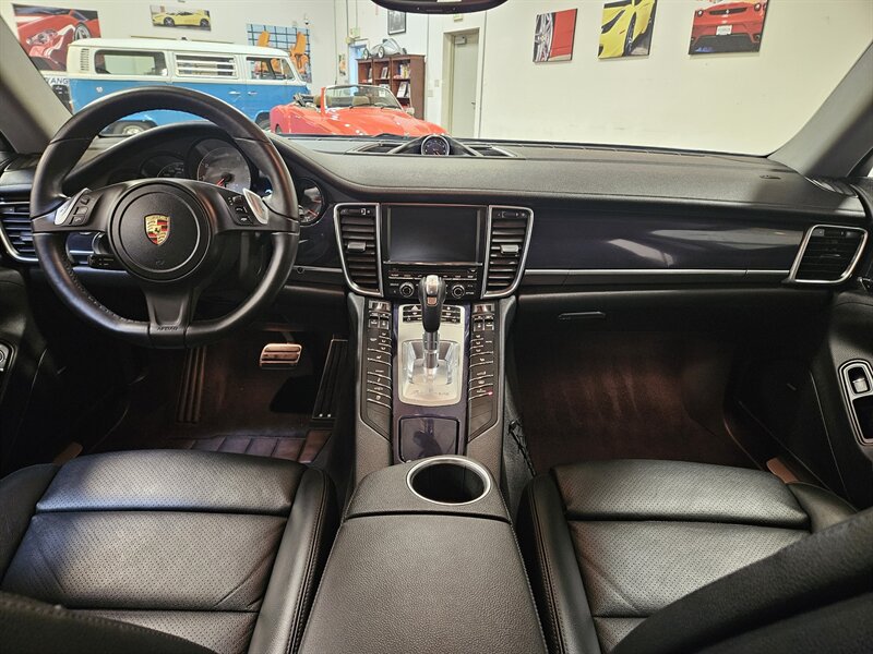 Used 2013 Porsche Panamera S RWD image 30