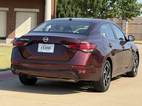 Used 2025 Nissan Sentra SV FWD image 4