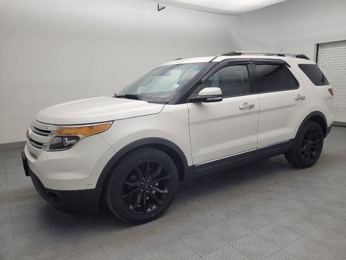 Used 2014 Ford Explorer Limited w/ Equipment Group 302A image 2