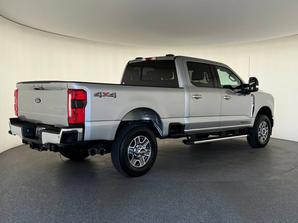 Used 2024 Ford F350 Lariat AWD/4WD image 3