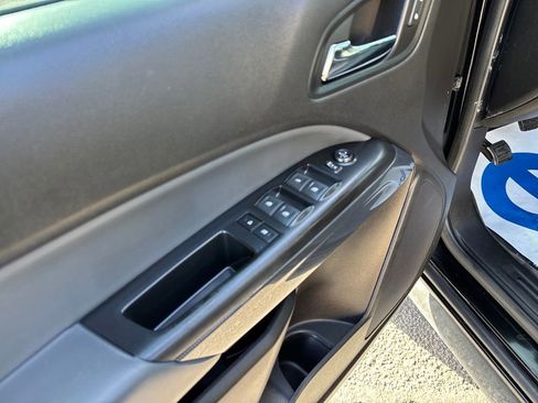 Used 2018 Chevrolet Colorado Z71 image 23