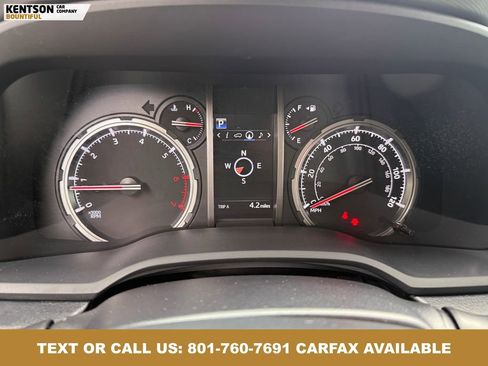Used 2022 Toyota 4Runner TRD Off-Road Premium w/ Moonroof Package AWD/4WD image 16