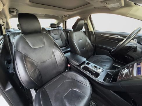 Used 2020 Ford Fusion Titanium AWD/4WD image 21