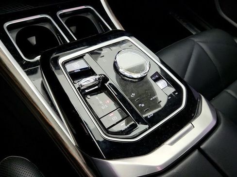 Used 2023 BMW 740i w/ Parking Assistance Package image 16