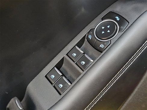 Used 2023 Ford Mustang Mach-E Select image 23