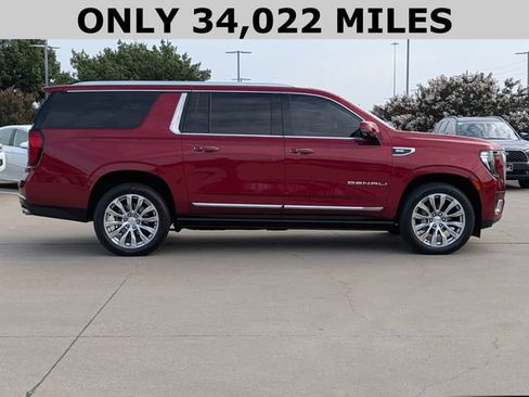 Used 2023 GMC Yukon XL Denali AWD/4WD image 4