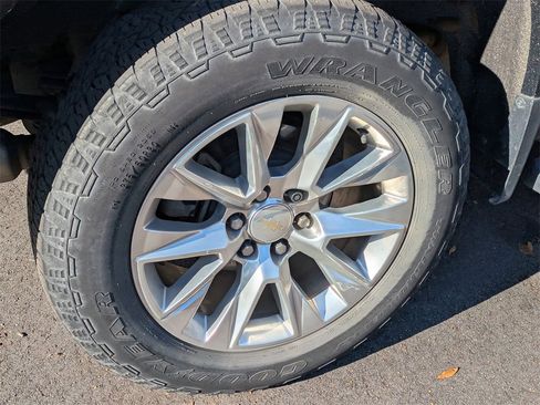 Used 2021 Chevrolet Silverado 1500 LTZ image 8