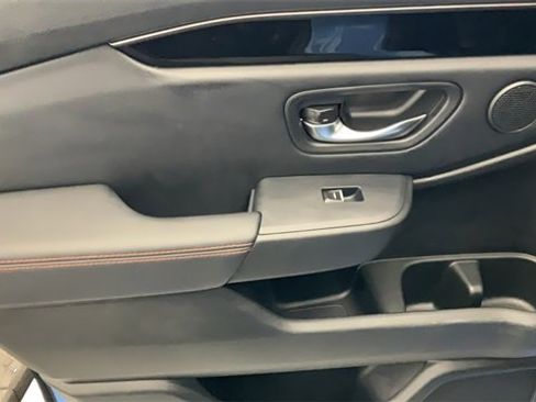 Certified 2023 Honda Pilot TrailSport image 22