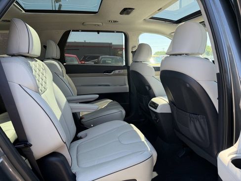 Used 2021 Hyundai Palisade Limited AWD/4WD image 19