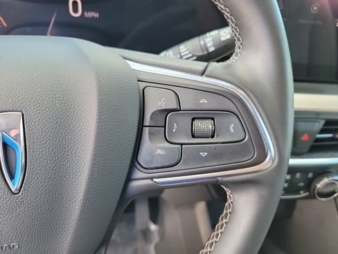 Used 2024 Buick Encore GX Preferred w/ Comfort Package FWD image 24