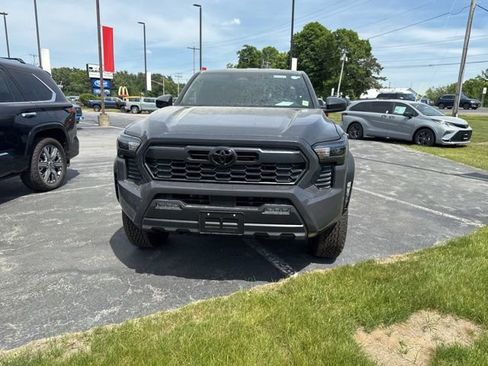 New 2026 Toyota Tacoma TRD Off-Road AWD/4WD image 8