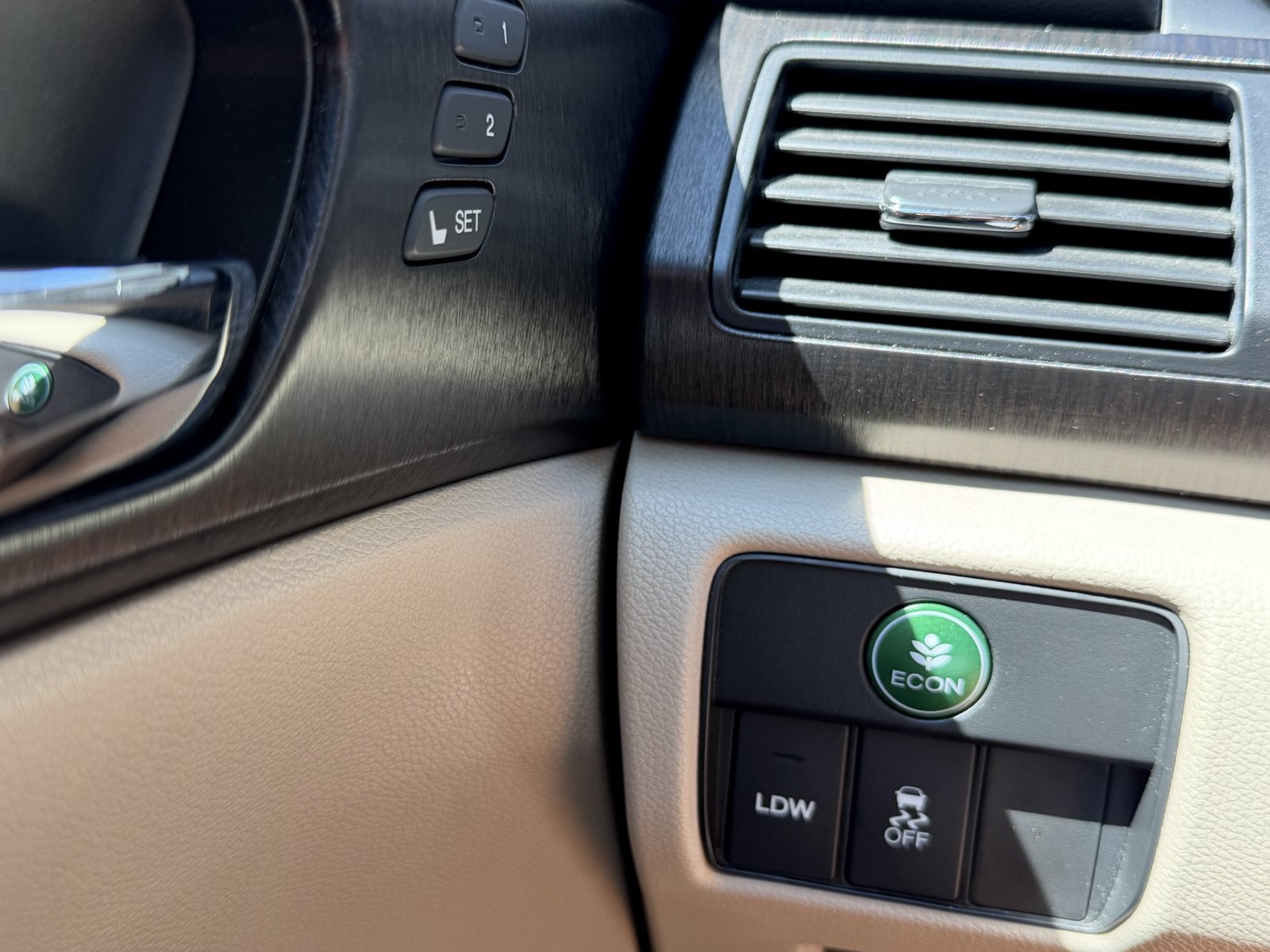 Used 2013 Honda Accord EX-L image 19
