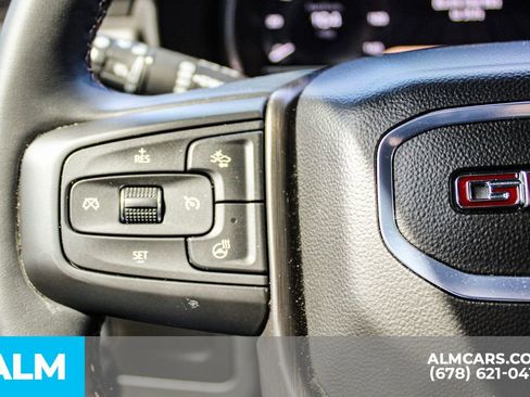 Used 2024 GMC Yukon AT4 w/ Technology Package AWD/4WD image 28