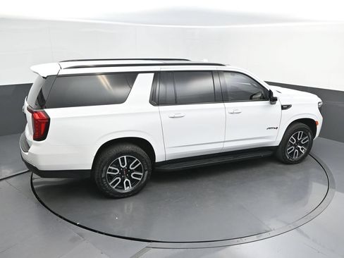 Used 2024 GMC Yukon XL AT4 AWD/4WD image 36